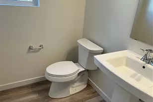 1987 NW Meadowview Dr, Poulsbo, WA 98370 - Photo 8