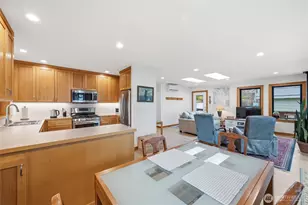 2533 Island View Ln, Lummi Island, WA 98262 - Photo 14
