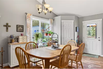 166 Geneva Lane, Castle Rock, WA 98611 - Photo 10