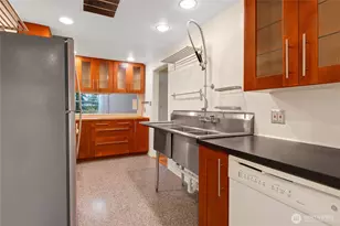 1316 SW 116th St, Seattle, WA 98146 - Photo 10