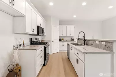 18945 112th Avenue Ct E, Puyallup, WA 98374 - Photo 12