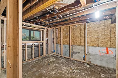 2212 N 46th Street, Seattle, WA 98103 - Photo 14