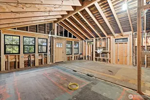 2212 N 46th St, Seattle, WA 98103 - Photo 8