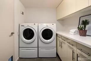 2201 3rd Ave, Seattle, WA 98121 - Photo 32