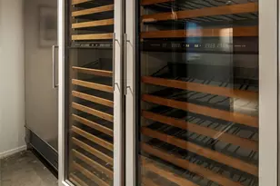 2201 3rd Ave, Seattle, WA 98121 - Photo 18