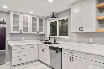 10826 149th Street E, Puyallup, WA 98372 - Photo 12