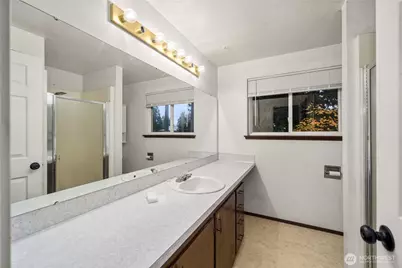 10826 149th Street E, Puyallup, WA 98372 - Photo 32