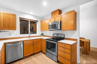 820 Grimes Road, Bothell, WA 98012 - Photo 10