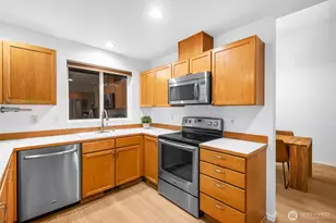 820 Grimes Rd, Bothell, WA 98012 - Photo 10