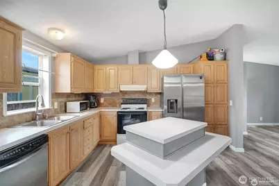 705 SW 1 Street, Castle Rock, WA 98611 - Photo 6