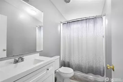 705 SW 1 Street, Castle Rock, WA 98611 - Photo 4