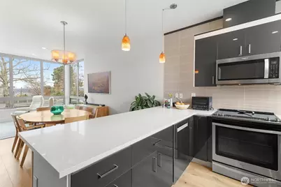 1612 SW California Avenue #D, Seattle, WA 98116 - Photo 12