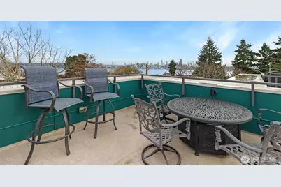1612 SW California Avenue #D, Seattle, WA 98116 - Photo 26