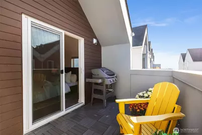 8581 Mary Avenue NW, Seattle, WA 98117 - Photo 26