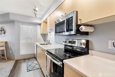 2818 Grand Avenue #B410, Everett, WA 98201 - Photo 4