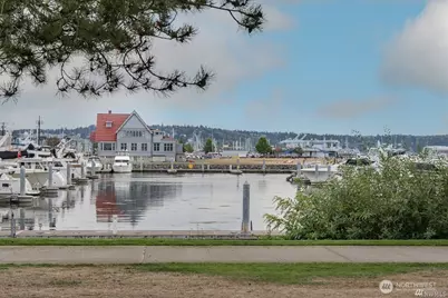 2818 Grand Avenue #B410, Everett, WA 98201 - Photo 24