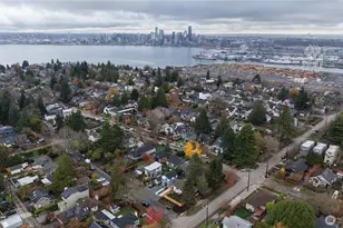 3054 Fairmount Ave SW, Seattle, WA 98116 - Photo 18