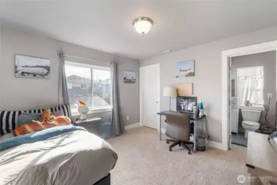 18436 Village Parkway E, Bonney Lake, WA 98391 - Photo 20
