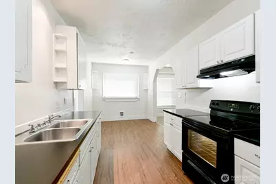 304 Varner Avenue SE, Orting, WA 98360 - Photo 8