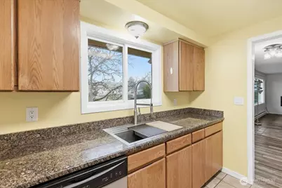 614 W Loop Drive, Moses Lake, WA 98837 - Photo 8