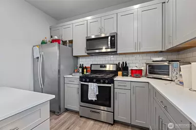 1400 E Whidbey Avenue, Oak Harbor, WA 98277 - Photo 8