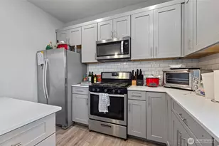 1400 E Whidbey Ave, Oak Harbor, WA 98277 - Photo 8