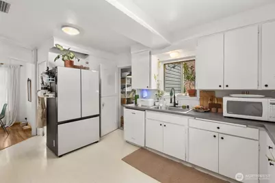 5724 Lowell Road, Everett, WA 98203 - Photo 4