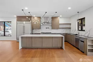 7903 240th St SW, Edmonds, WA 98026 - Photo 8