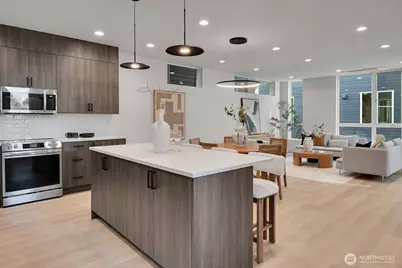 6514 23rd Avenue NE, Seattle, WA 98115 - Photo 10