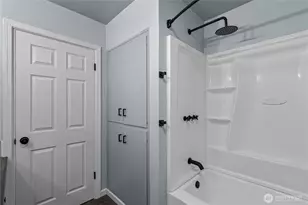404 W Roanoke St, Centralia, WA 98531 - Photo 32