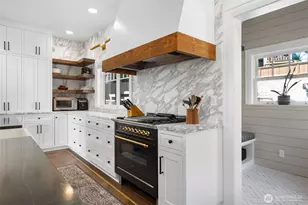 312 Prospect St, Seattle, WA 98109 - Photo 18