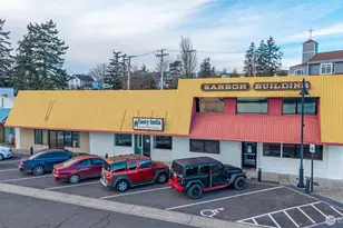 930 SE Pioneer Way, Oak Harbor, WA 98277 - Photo 1