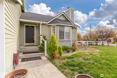 1501 Angela Street, Wenatchee, WA 98801 - Photo 2
