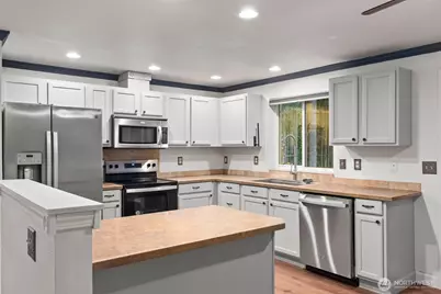 22634 Brookside Court SE, Yelm, WA 98597 - Photo 6