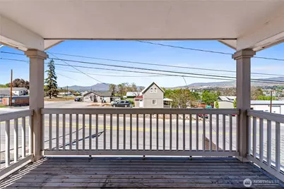 203 Marr Street, Wenatchee, WA 98801 - Photo 16