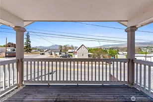 203 Marr St, Wenatchee, WA 98801 - Photo 16