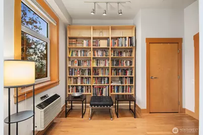 81 Vine Street #406, Seattle, WA 98121 - Photo 6