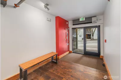 81 Vine Street #406, Seattle, WA 98121 - Photo 32