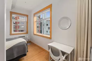 81 Vine St, Seattle, WA 98121 - Photo 18