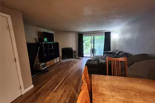 2019 SW 318th Pl, Federal Way, WA 98023 - Photo 2