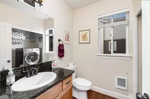 325 Chelan Pl NE, Renton, WA 98059 - Photo 10