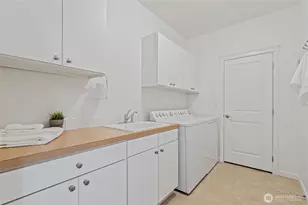 2440 S Steele St, Tacoma, WA 98405 - Photo 12