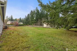 14306 Greenbelt Dr E, Bonney Lake, WA 98391 - Photo 8