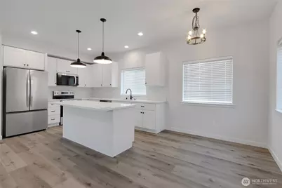 10707 8th Ave Ct S, Tacoma, WA 98444 - Photo 8