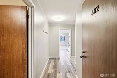 12300 33rd Avenue NE #402, Seattle, WA 98125 - Photo 20