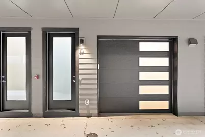 117 Wells Avenue S #D (R), Renton, WA 98057 - Photo 2