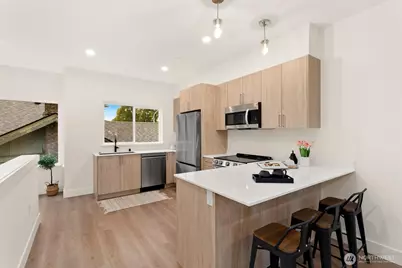 117 Wells Avenue S #D (R), Renton, WA 98057 - Photo 1