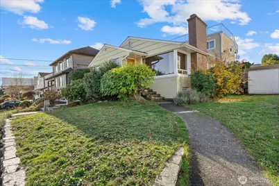 2515 27th Avenue W, Seattle, WA 98199 - Photo 2