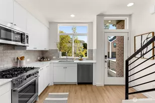 8333 D 12th Ave NW, Seattle, WA 98117 - Photo 10