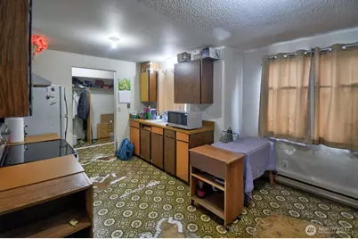 7640 Mesplay Avenue SE, Lacey, WA 98503 - Photo 2